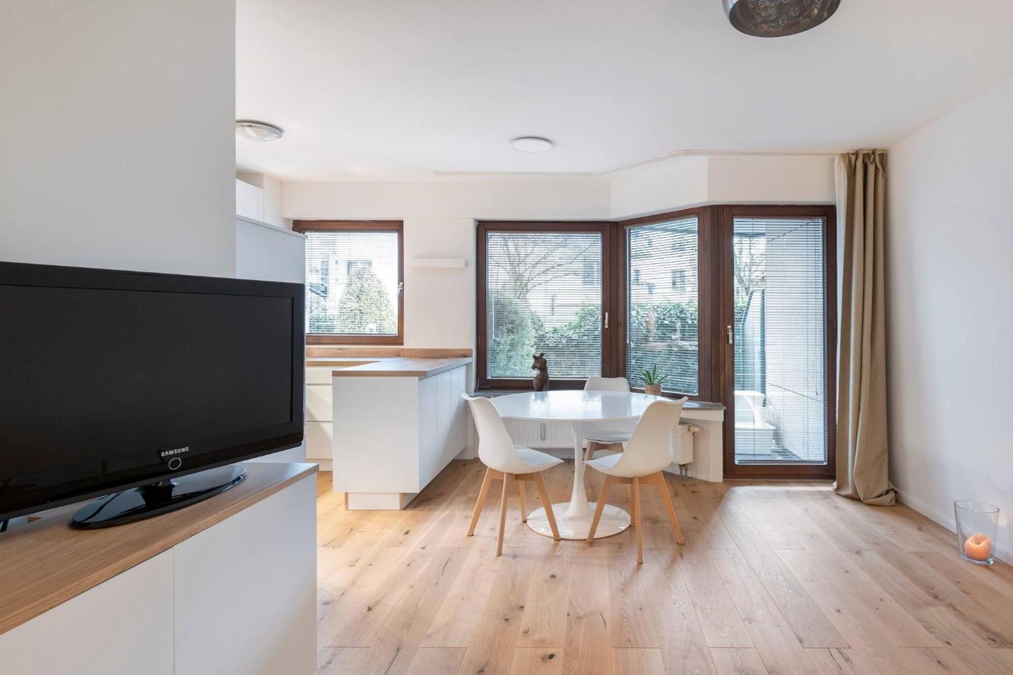Apartment Exclusive Ludenberg Living In Stunning Area *