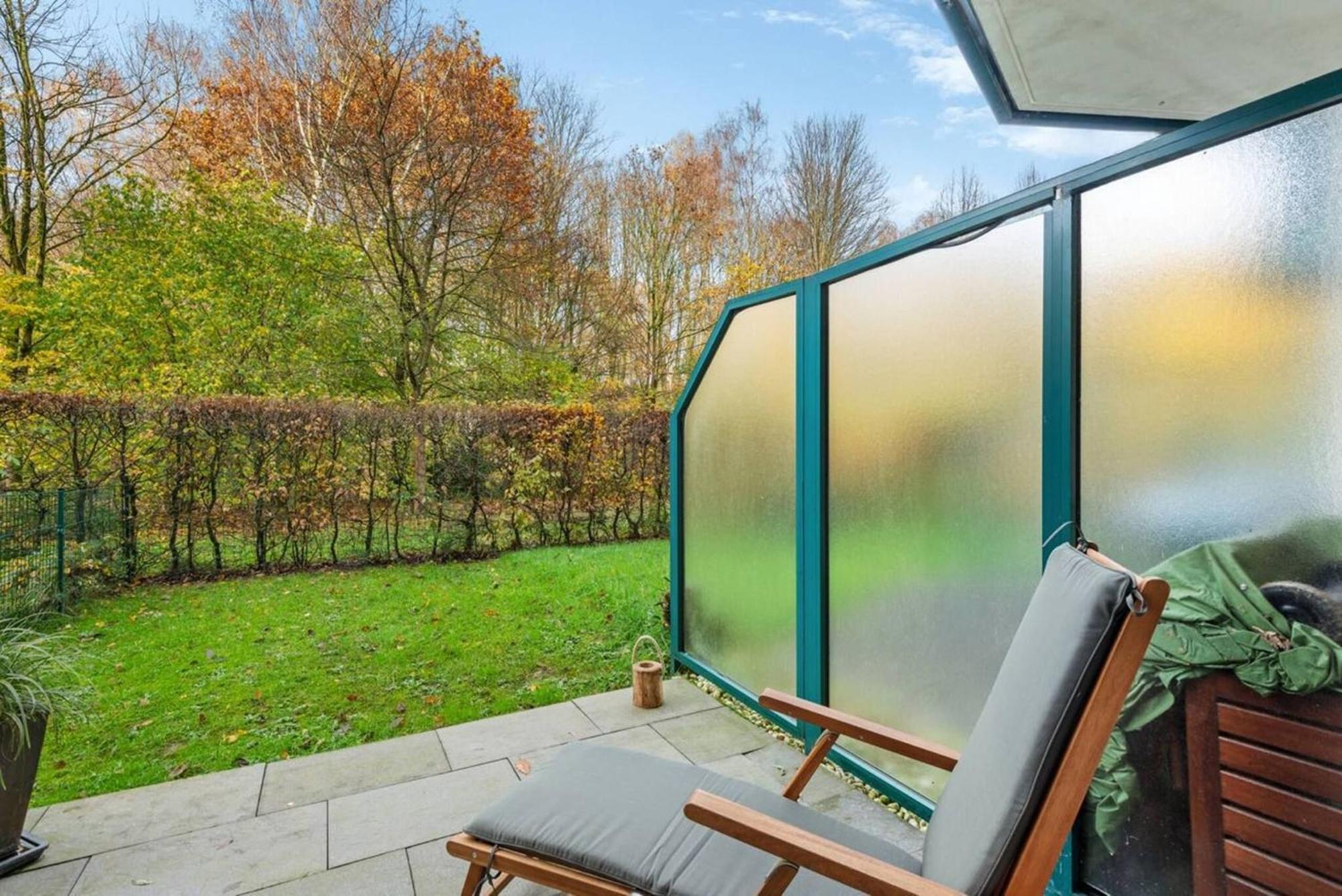 Exclusive Ludenberg Living In Stunning Area *