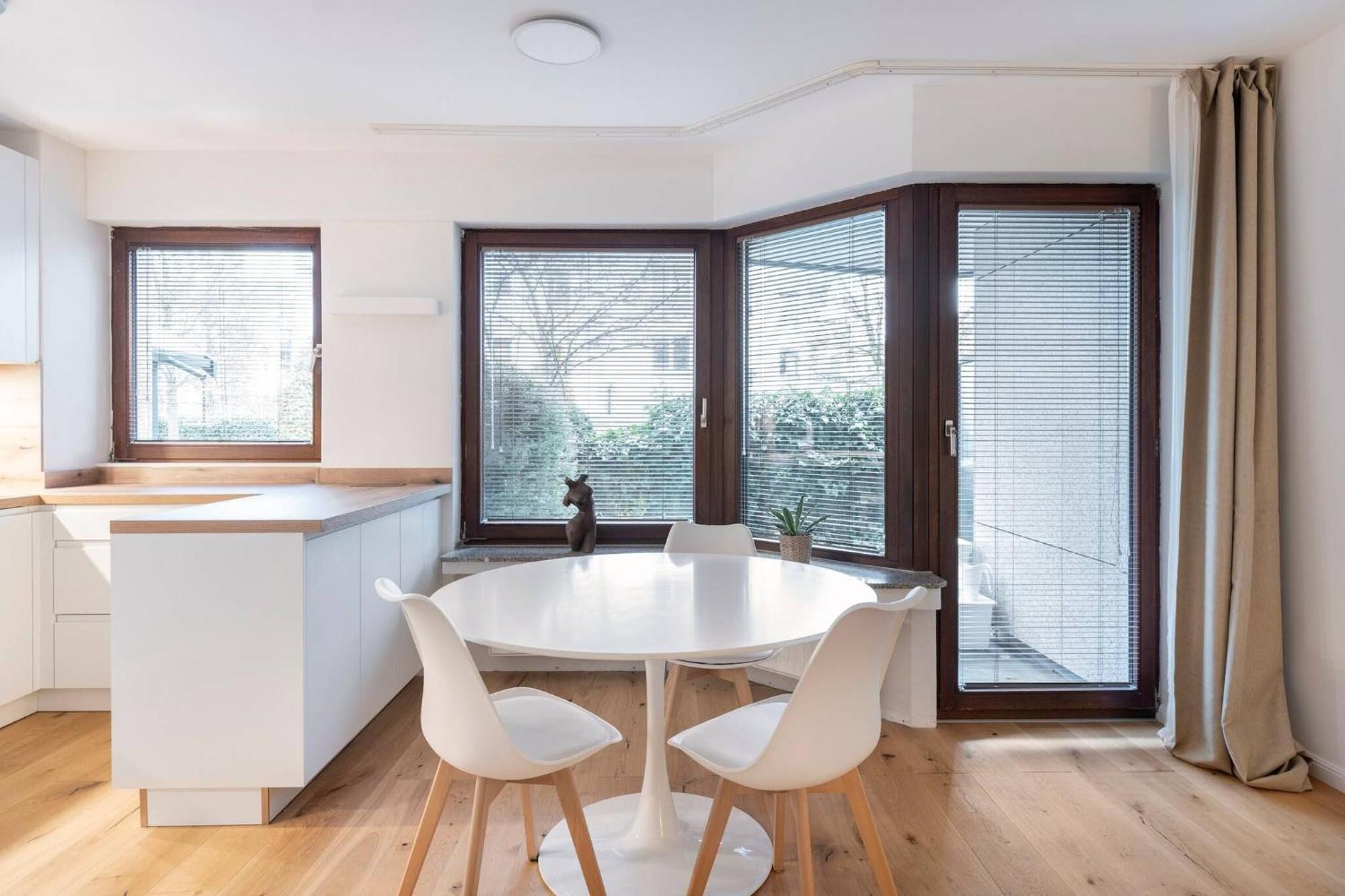 Exclusive Ludenberg Living In Stunning Area Appartement *