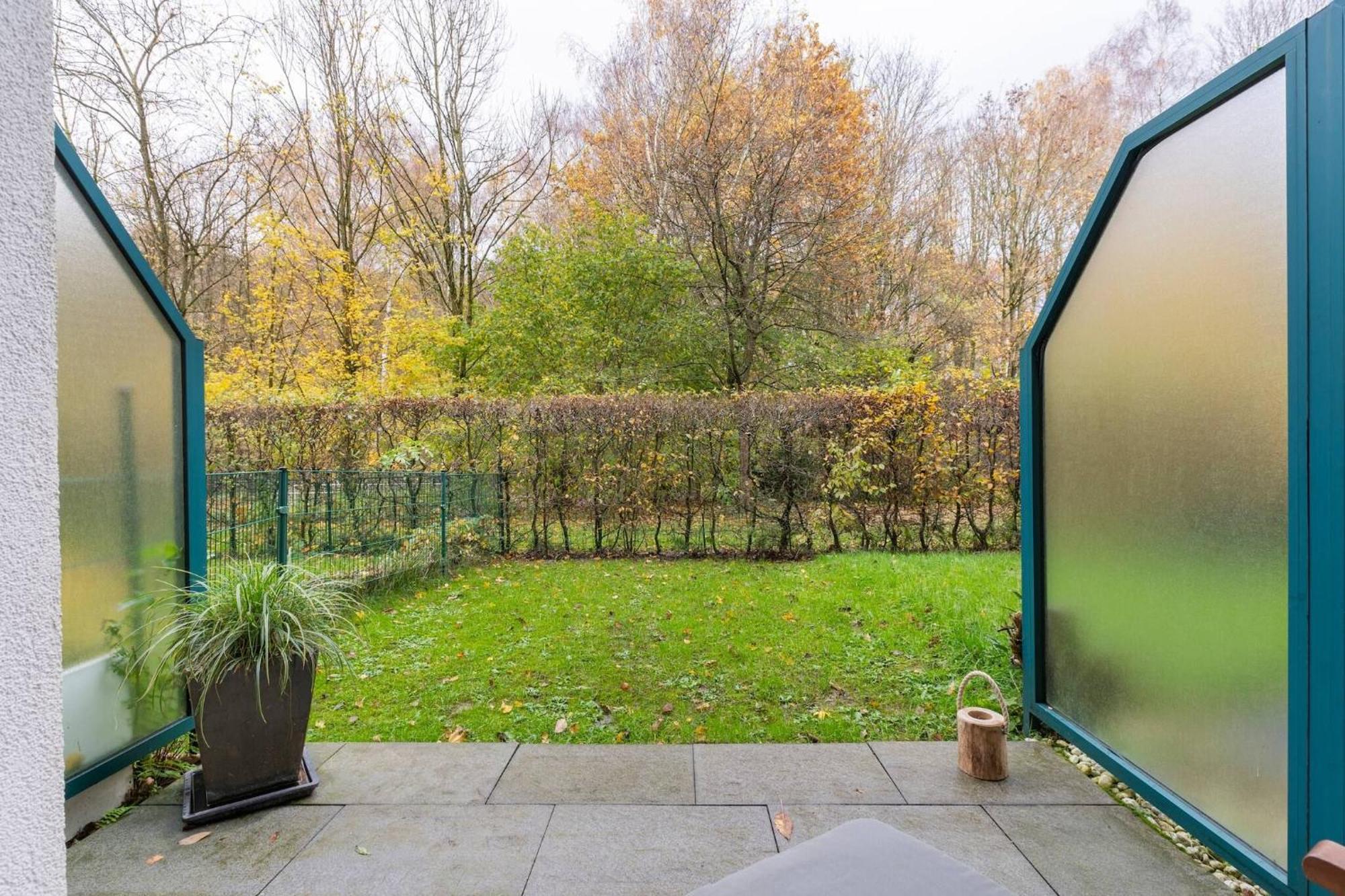 Exclusive Ludenberg Living In Stunning Area