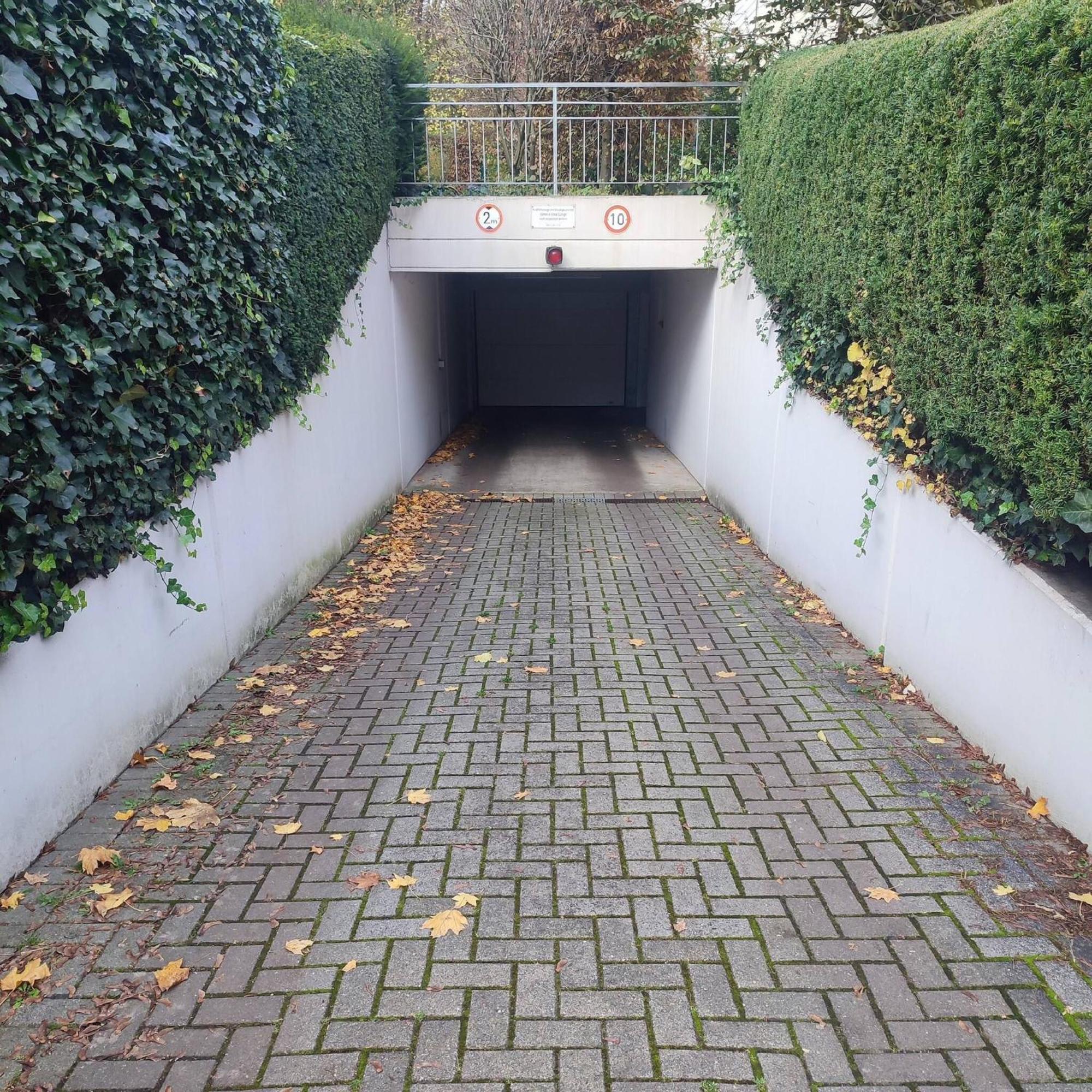 Exclusive Ludenberg Living In Stunning Area Düsseldorf