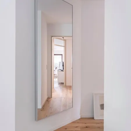 Exclusive Ludenberg Living In Stunning Area Apartment Düsseldorf
